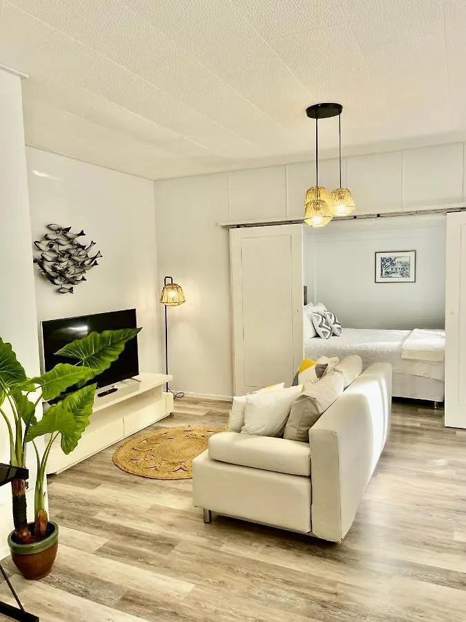 Tiaki Guesthouse - Cozy Modern Studio - 5Min Drive From The Beach And Punaauia Center