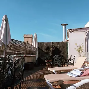 Con Encanto En Patio Sevillano , Séville Espagne