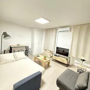 Cocon Marseillais, Centre-ville, Vieux-port - Rue Paradis, Renove, Climatise, 2pers , Marseille France